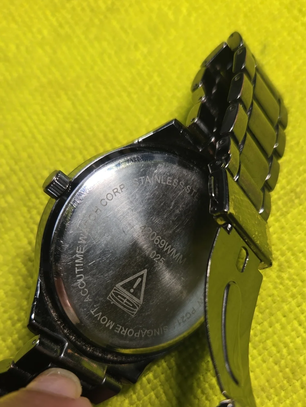 Amazon Silver Men’s Stainless Steel Watch with Black Dial